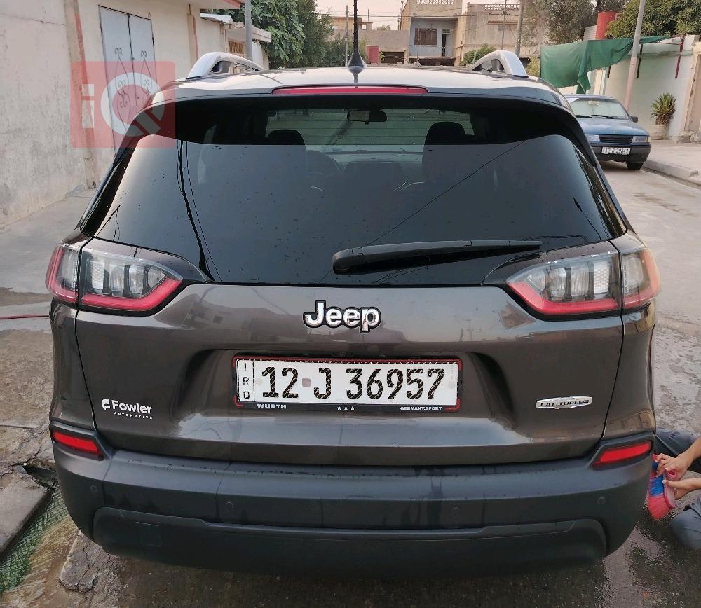 Jeep Cherokee